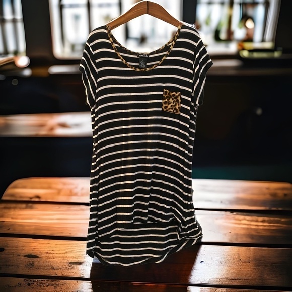 Womens Tunic - Picture 2 of 5